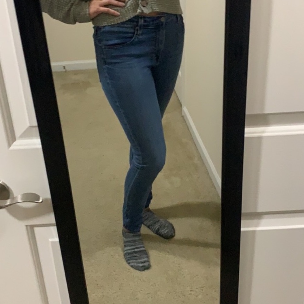 AG the Farrah skinny jeans